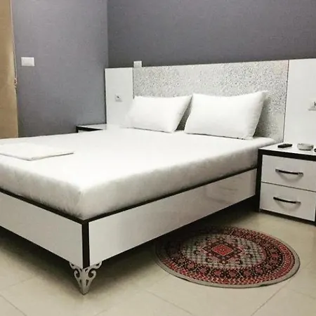 Kodra E Gjelber 4* Hundekuq