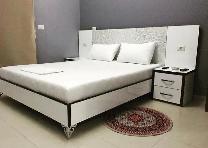 Kodra E Gjelber 4* Hundekuq